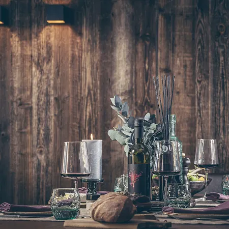 Sieghard Suites Mayrhofen Apartment *